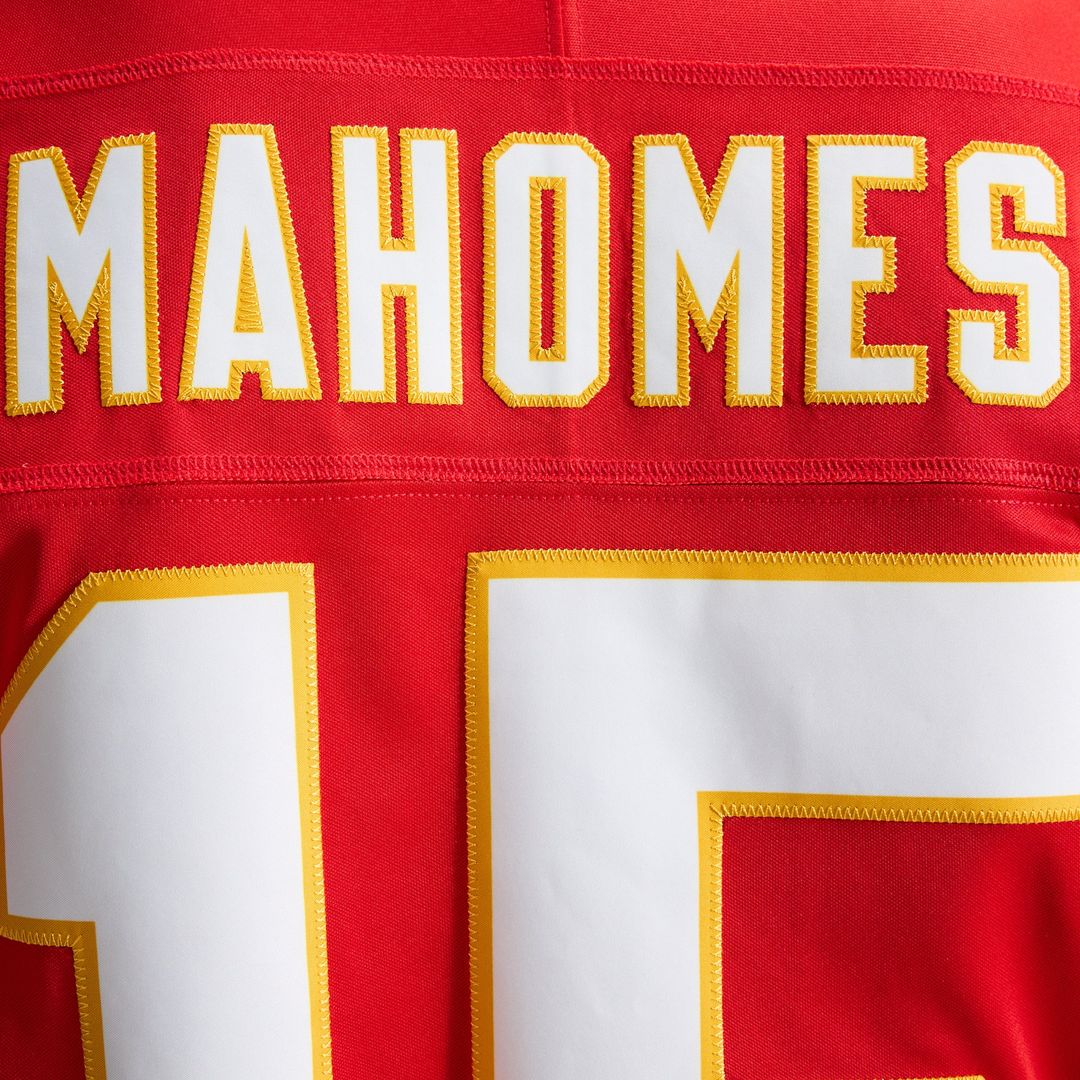 Patrick Mahomes Kansas City Chiefs White Vapor F.U.S.E. Stitched Limited Jersey