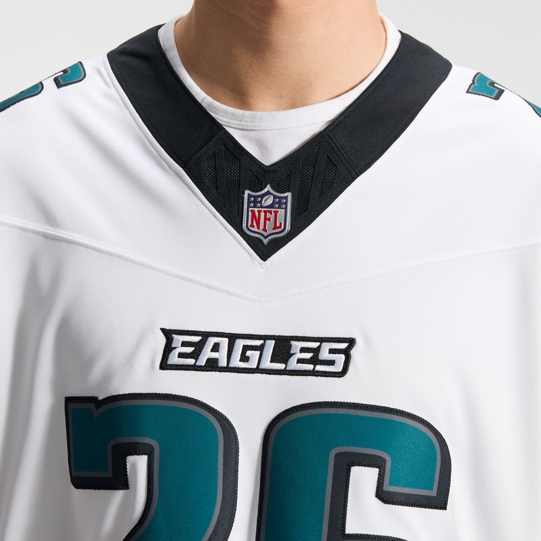 Saquon Barkley Philadelphia Eagles White Vapor F.U.S.E. Stitched Limited Jersey