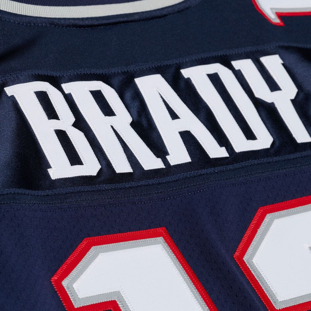 New England Patriots Tom Brady Navy Super Bowl XXXVI Authentic Throwback Jersey