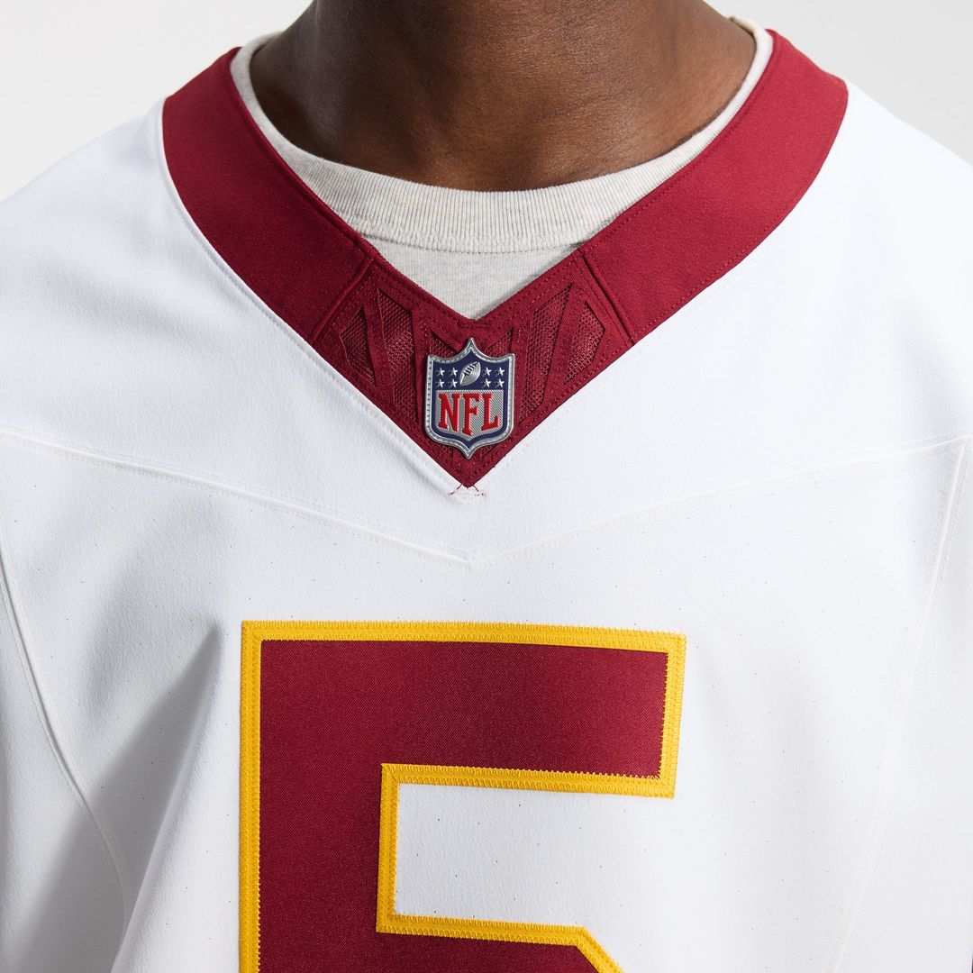 Washington Commanders Jayden Daniels White Alternate 2 Super Bowl Era Vapor F.U.S.E. Elite Jersey